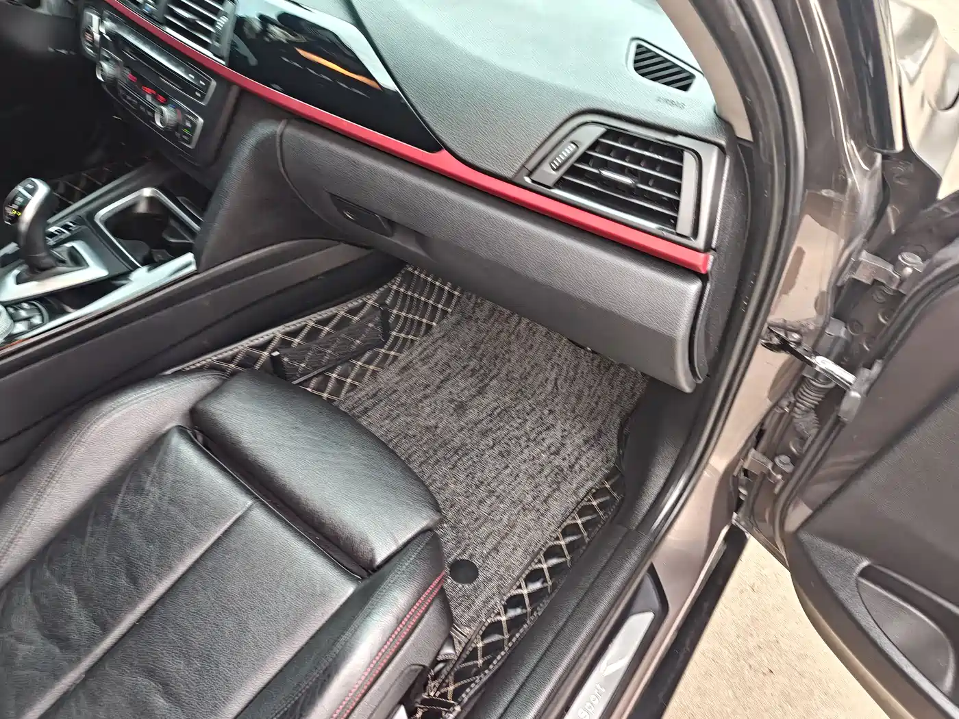 BMW 3 Series (Import) 2013 320i Sport Design Package фото 47