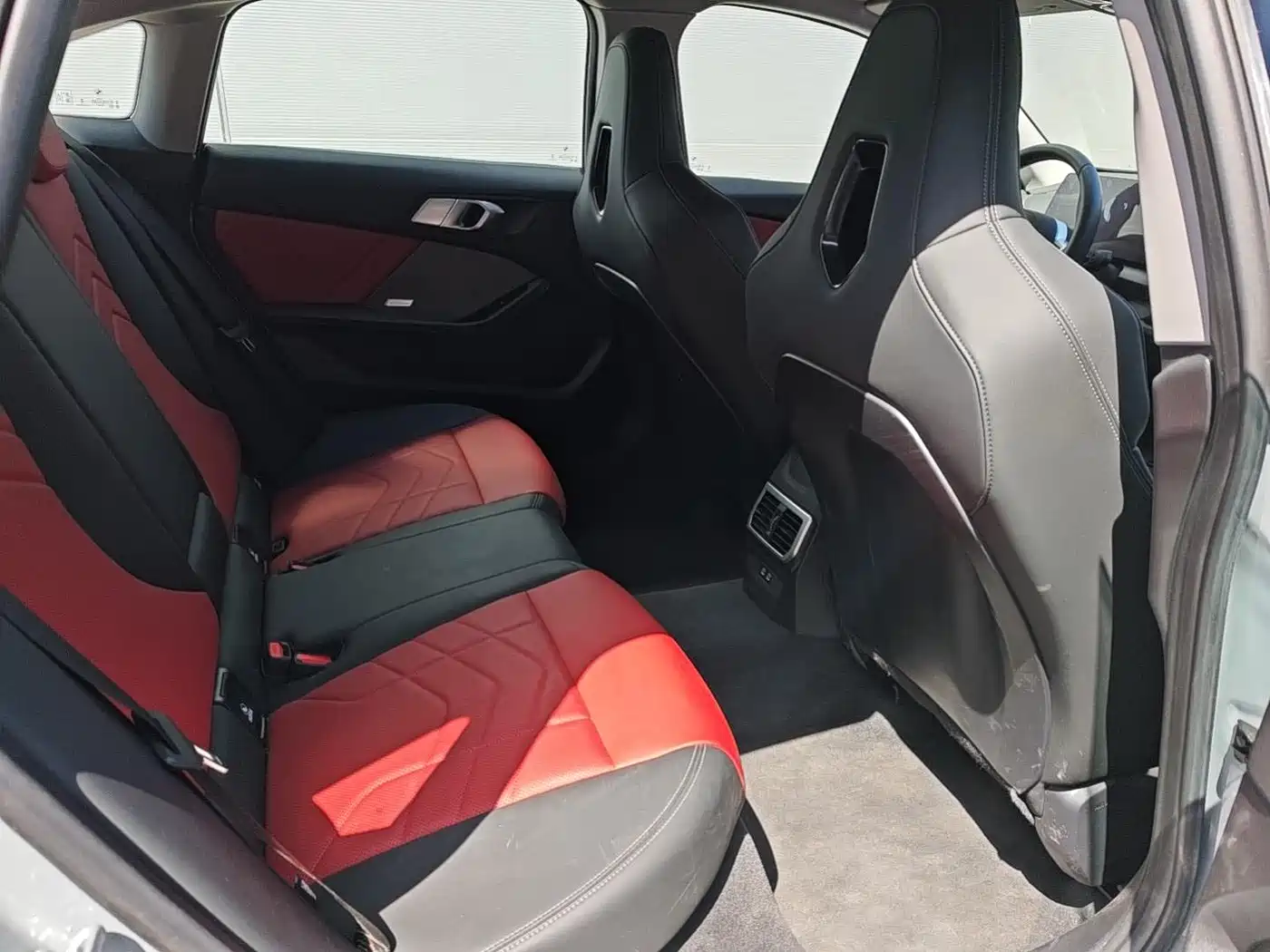 BMW 2 Series 2025 225L M Sport Moonlight Package фото 5