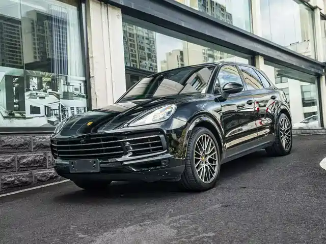 Porsche Cayenne 2023