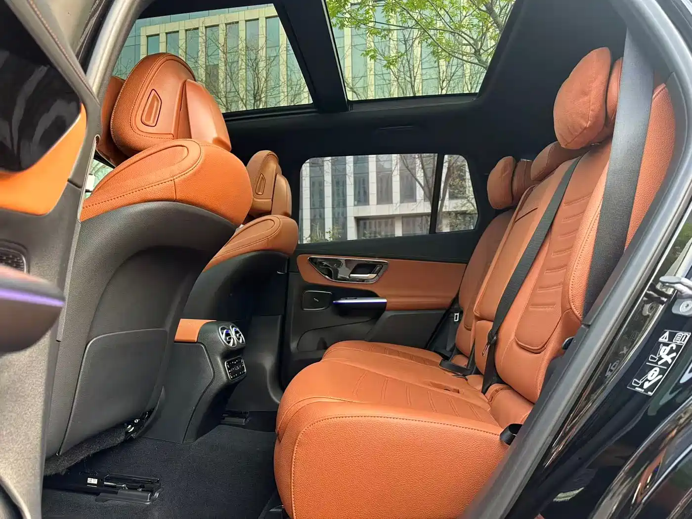 Mercedes-Benz GLC 2023 Facelift GLC 300 L 4MATIC Sport 7-Seater фото 13
