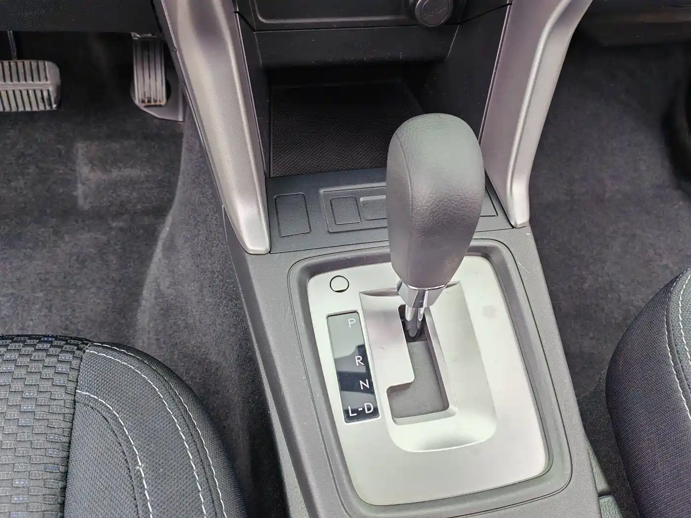 Subaru Forester 2014 2.0i Automatic Comfort Edition фото 19