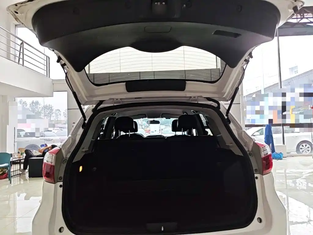Venucia T70 2017 2016 1.6L Manual Rui Xing Edition