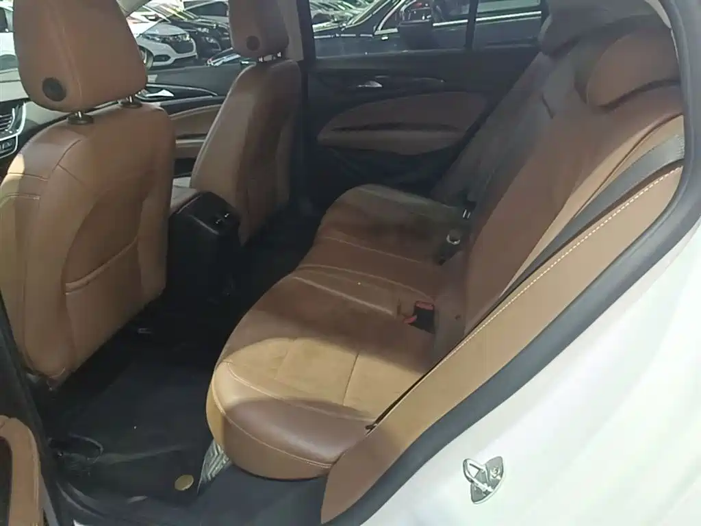 BUICK REGAL