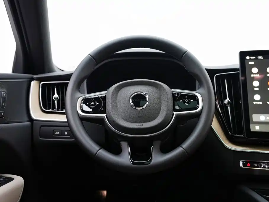 Volvo XC60 Plug-in Hybrid 2025 2025 Plug-in Hybrid Long Range AWD Zhiyuan Luxury Edition
