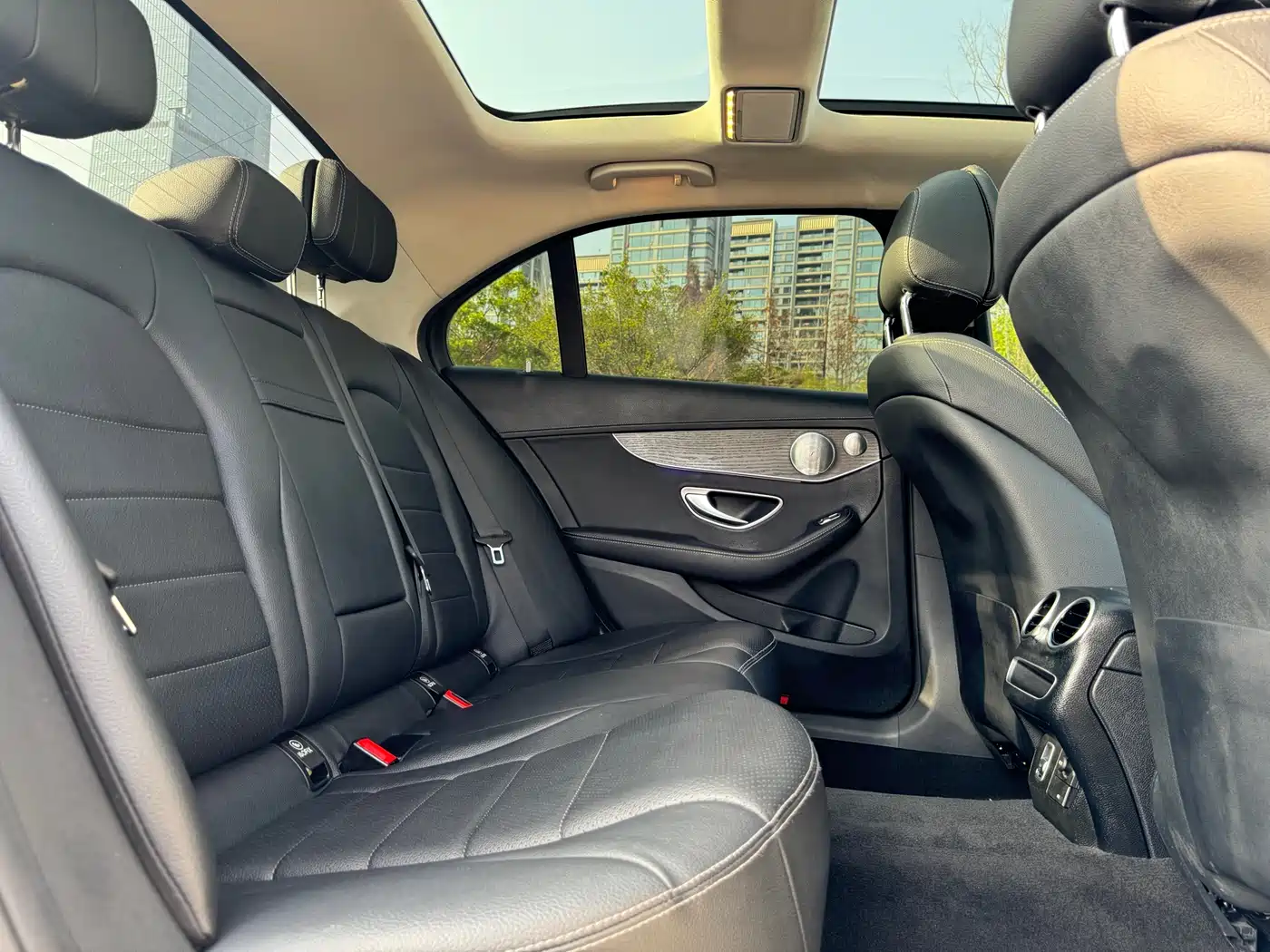 Mercedes-Benz C-Class 2021 C 260 L Sport Starry Exclusive Edition фото 16