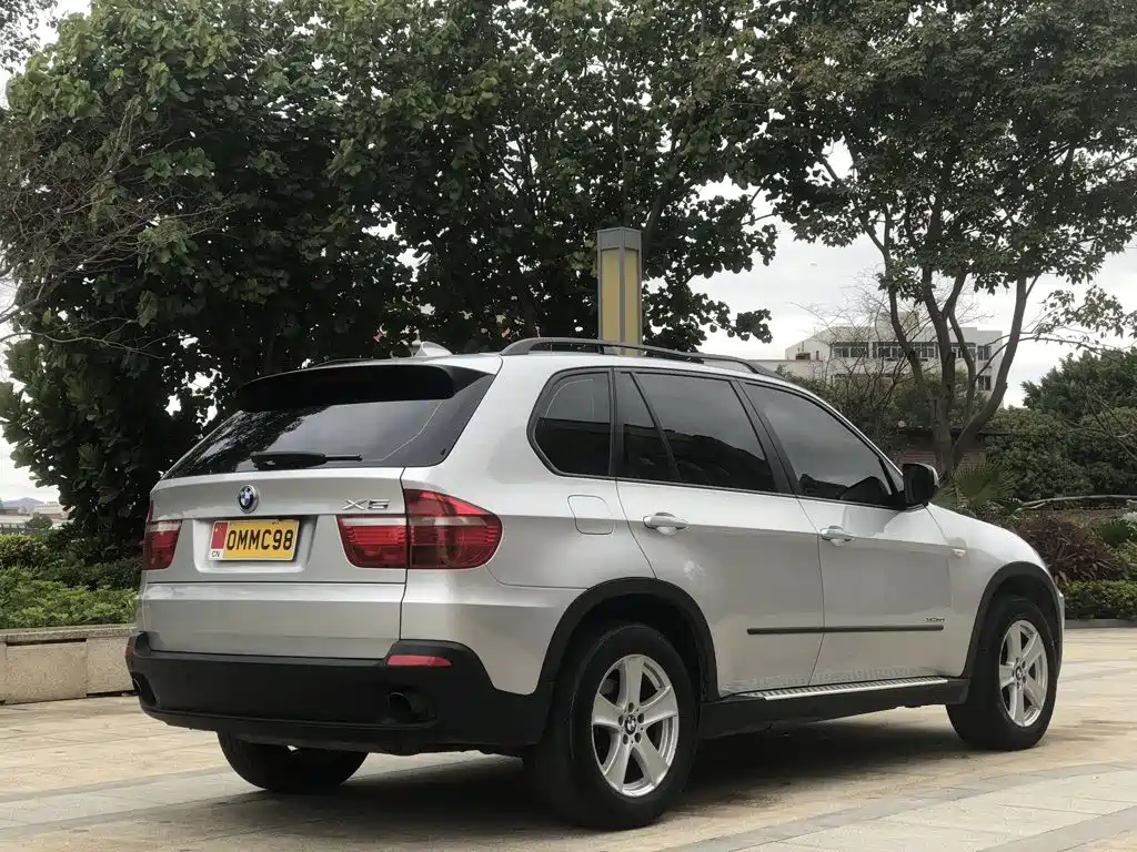 Photo 7 - BMW X5 (Import)