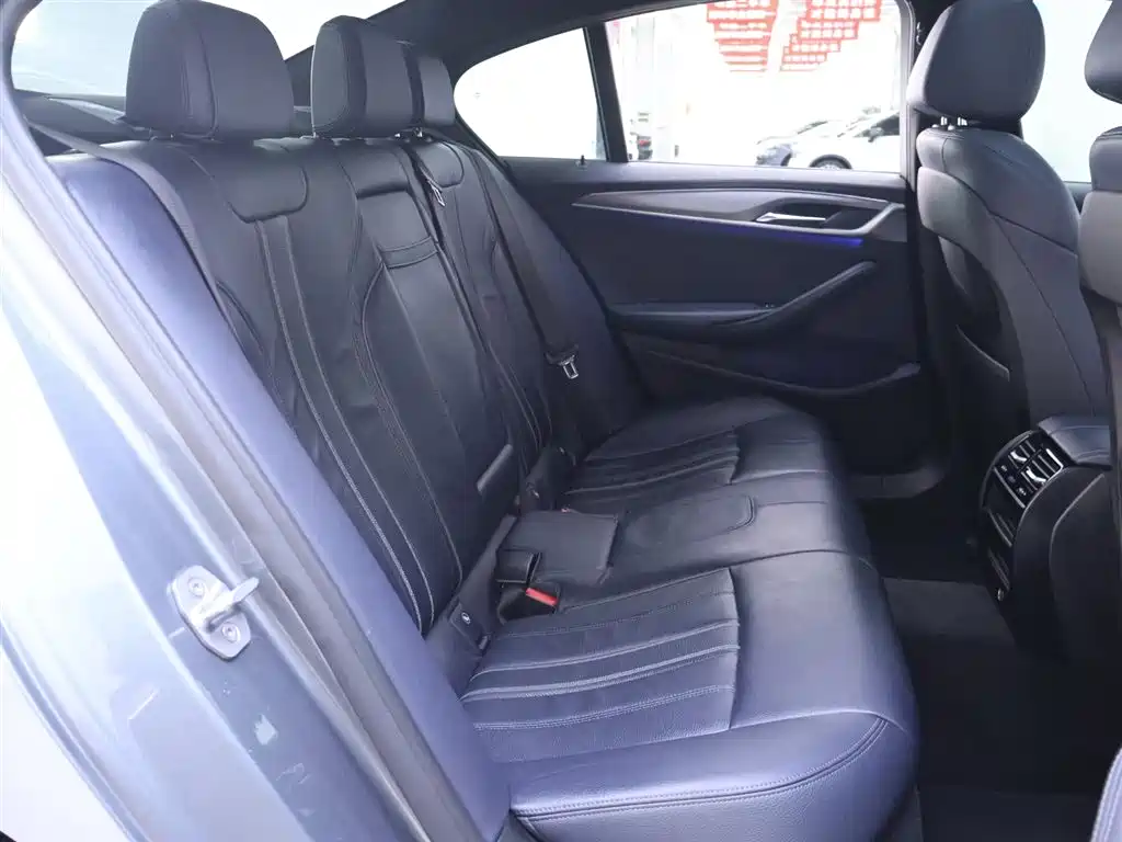 BMW 5 Series (Import) 2018 525i M Sport Package фото 21