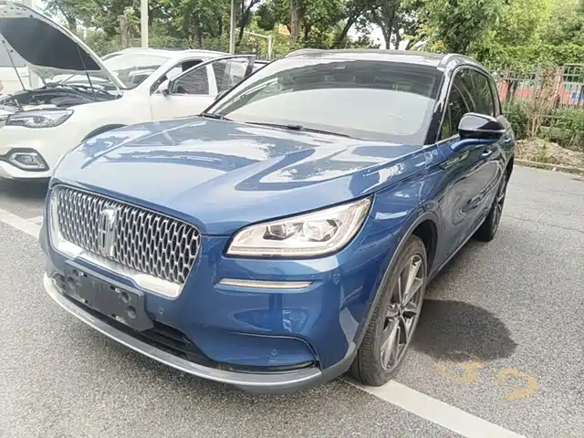 Lincoln Adventurer 2021