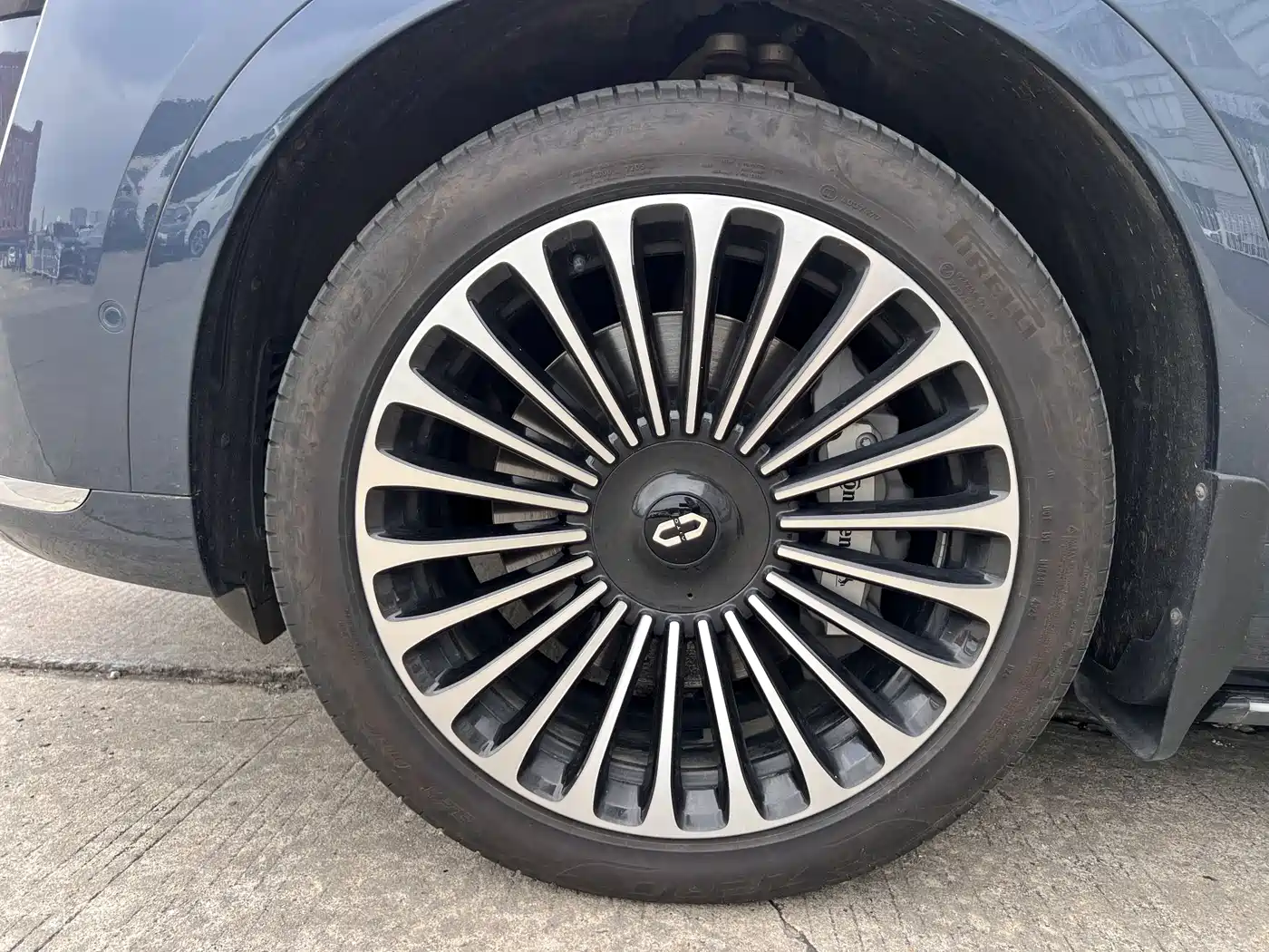 AITO Wenjie AITO M9 2024 Range Extender Ultra 52kWh 6-seater фото 20