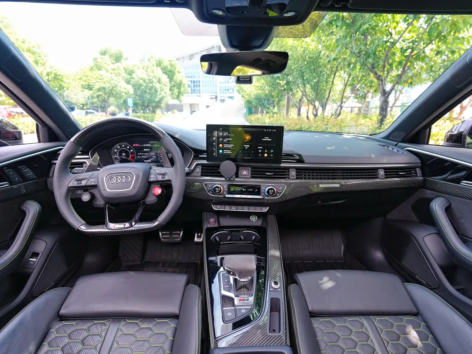 Фото 9 - Audi RS 4
