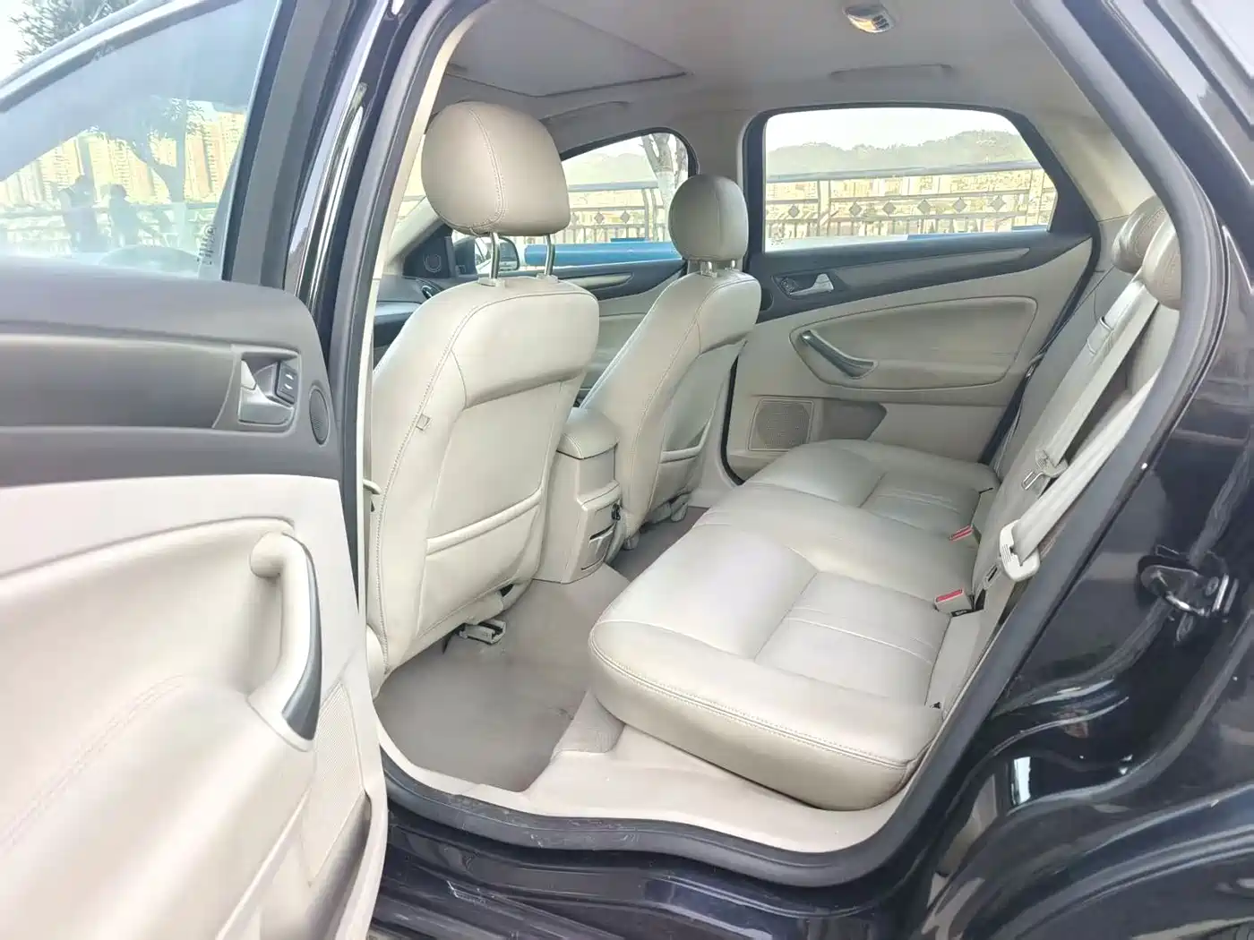 Ford Mondeo 2013 2013 2.3L Luxury Model