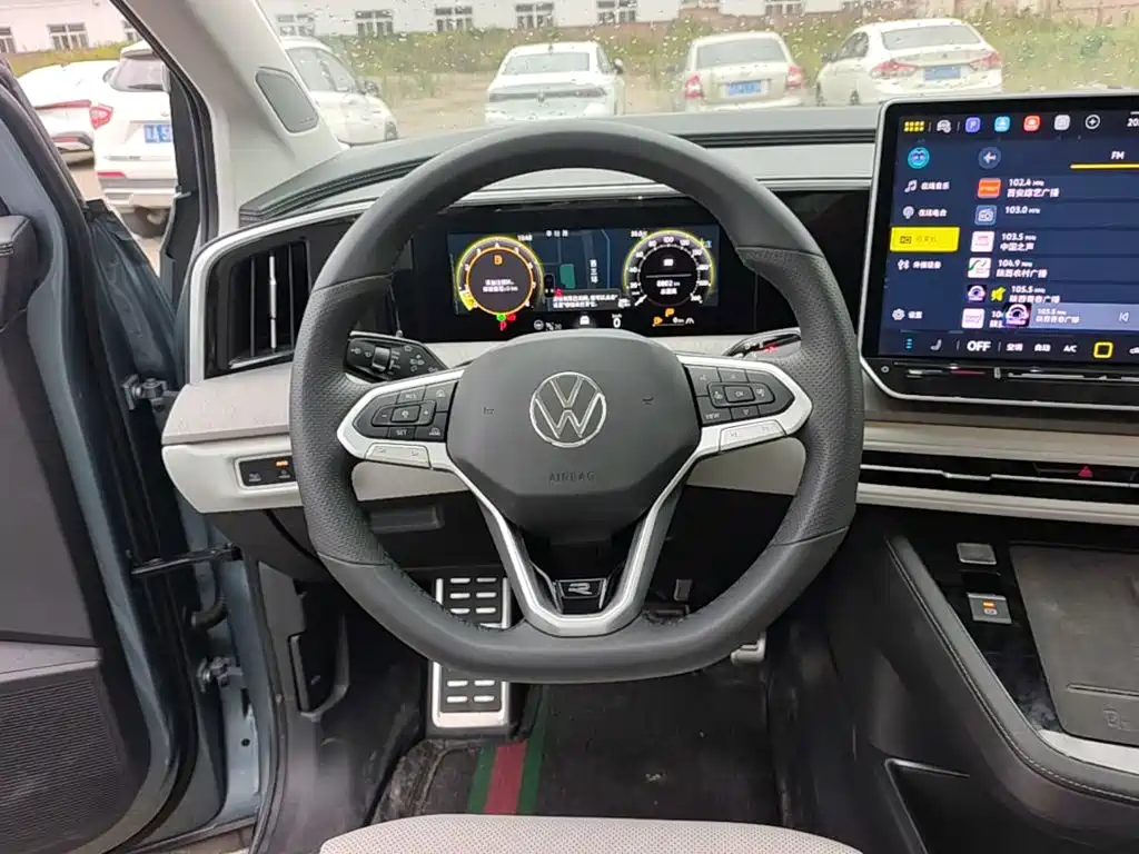 صورة 6 - Volkswagen Talagon