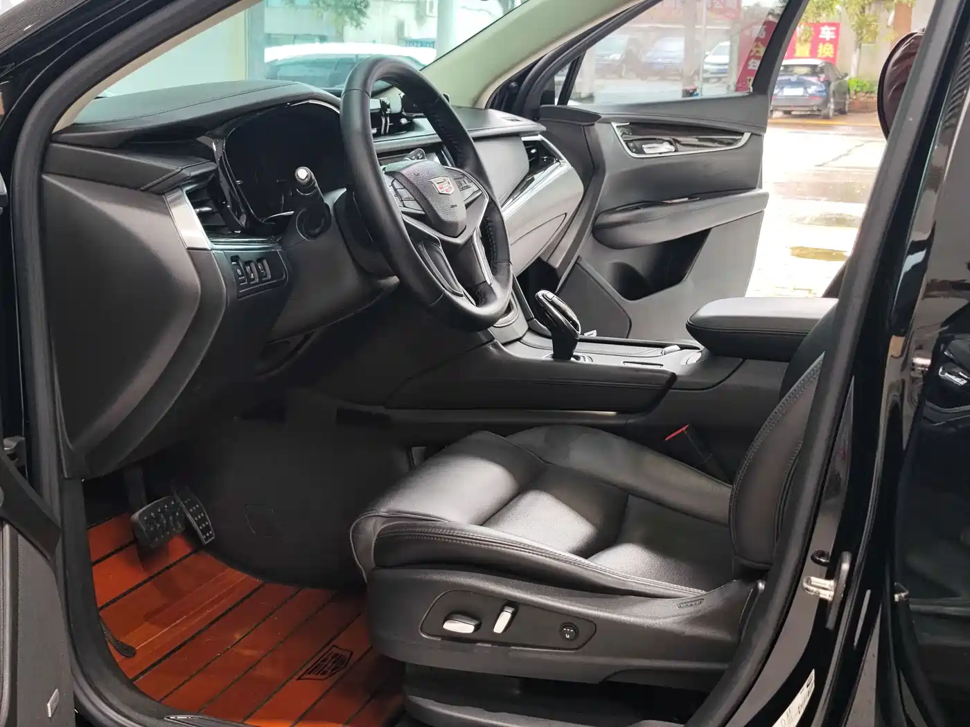 Cadillac XT5 2016 25T Luxury Model фото 4