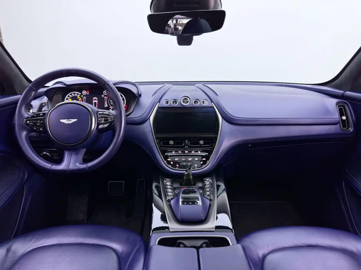 Aston Martin DBX 2022 2020 4.0T V8