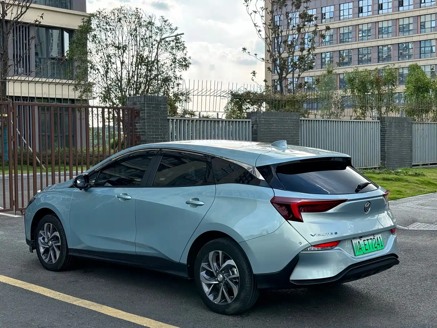 Photo 19 - Buick Velite 6