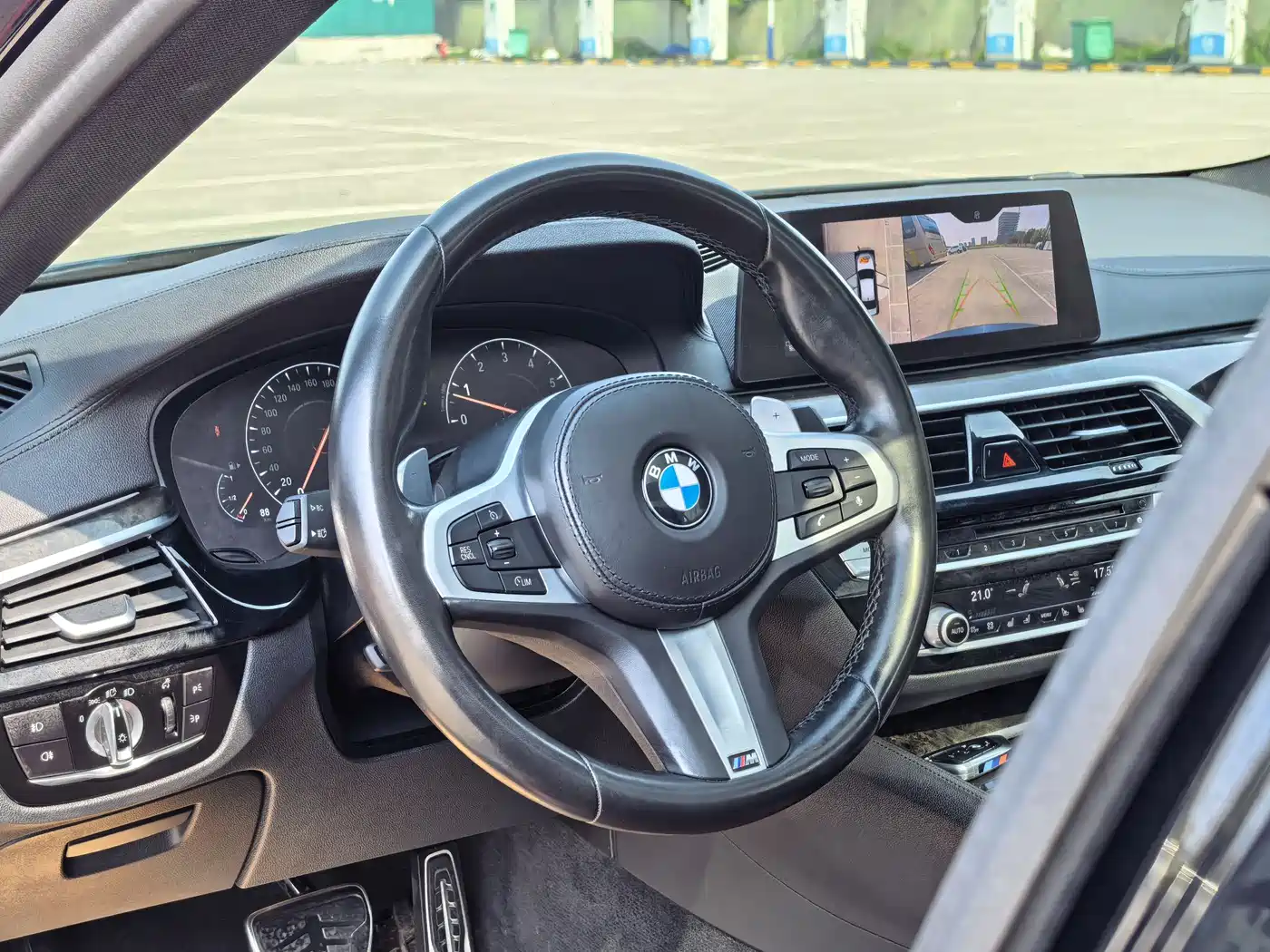 BMW 5 Series 2019 530Li Premium M Sport Package фото 11