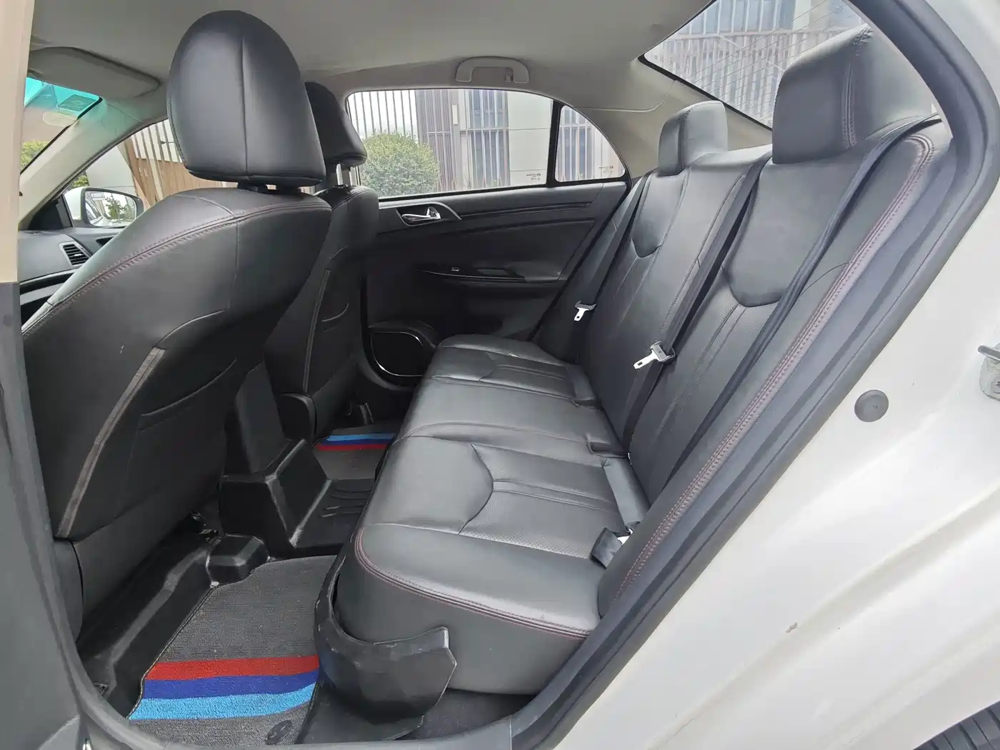 Photo 7 - BYD e5