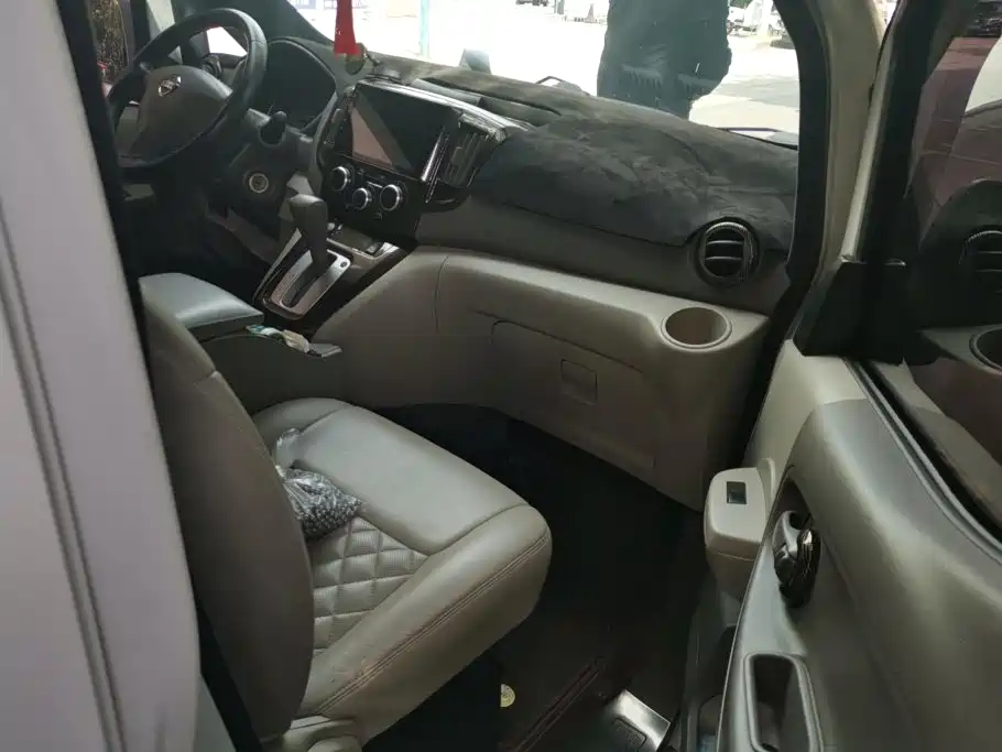 Фото 8 - Nissan NV200