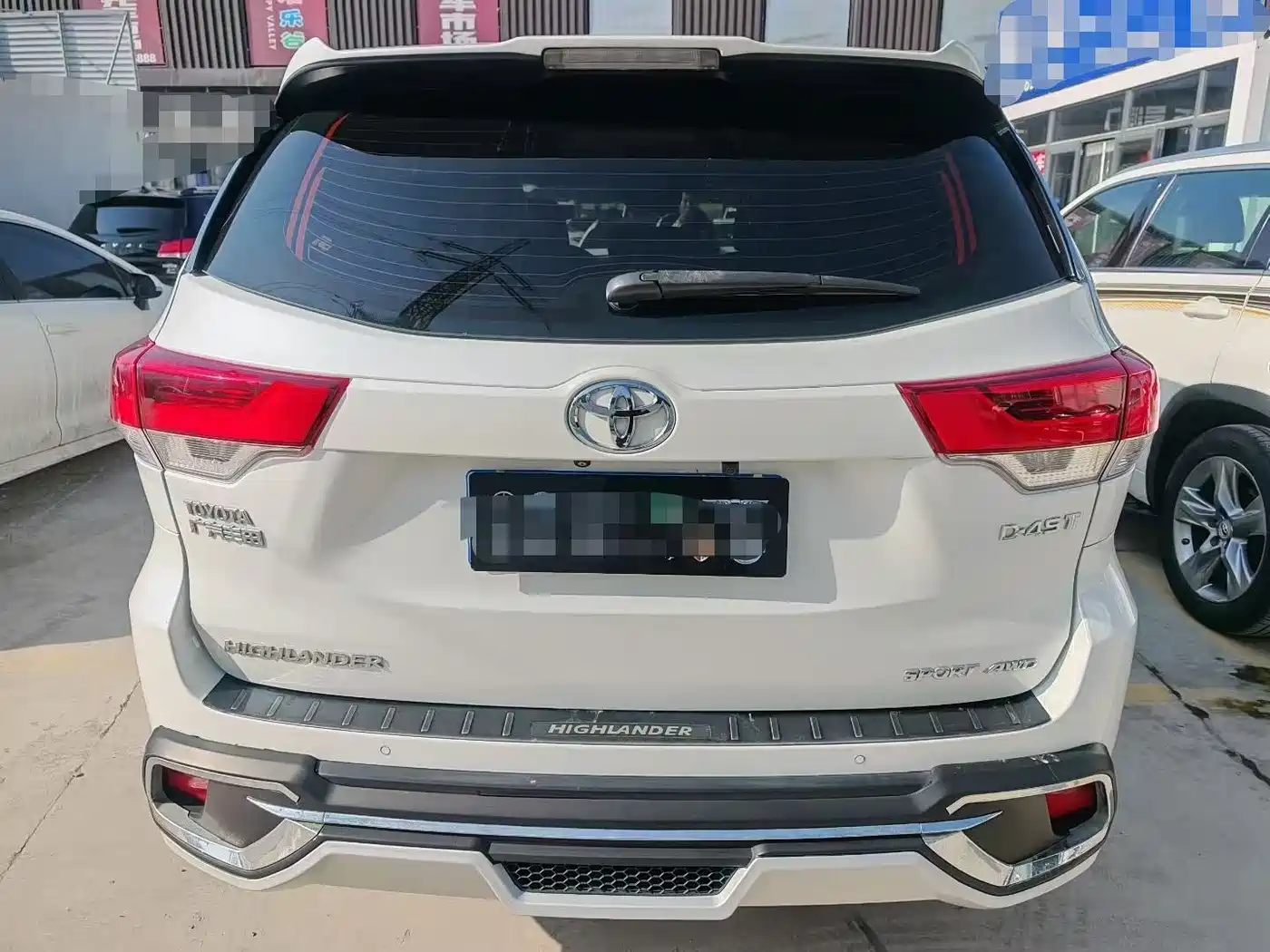 TOYOTA HIGHLANDER
