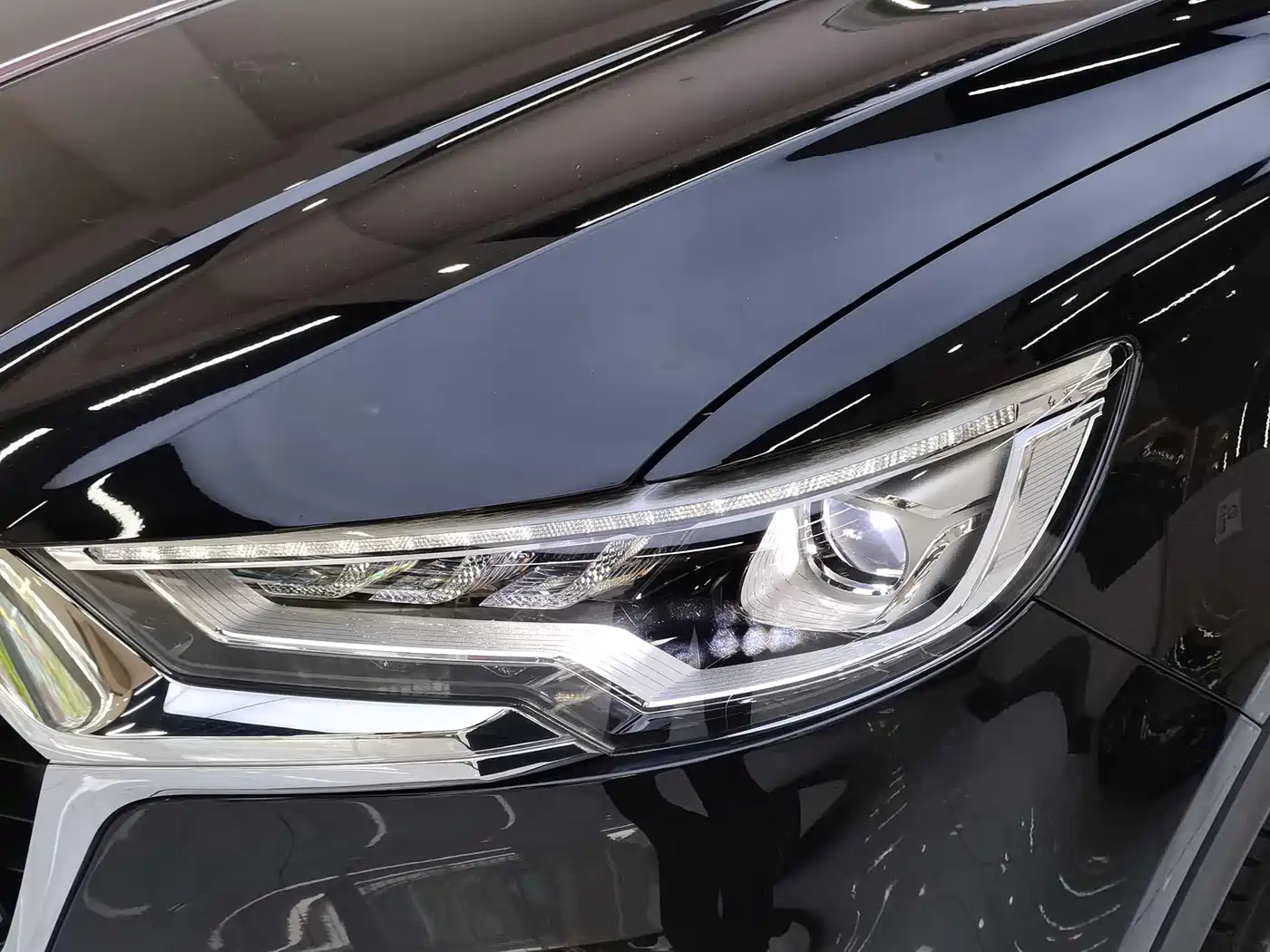 Hongqi HS5 2019 2.0T Intelligent Connected Flagship Edition фото 24