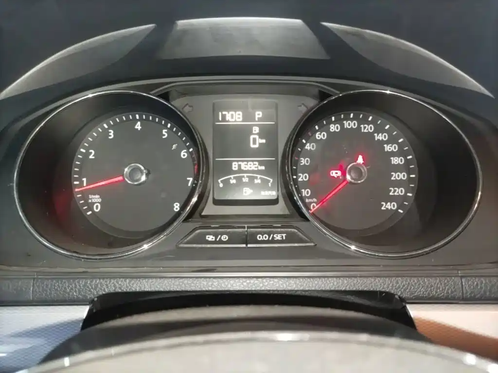Volkswagen Lavida Tour 2018 2017 180TSI DSG Comfort Edition