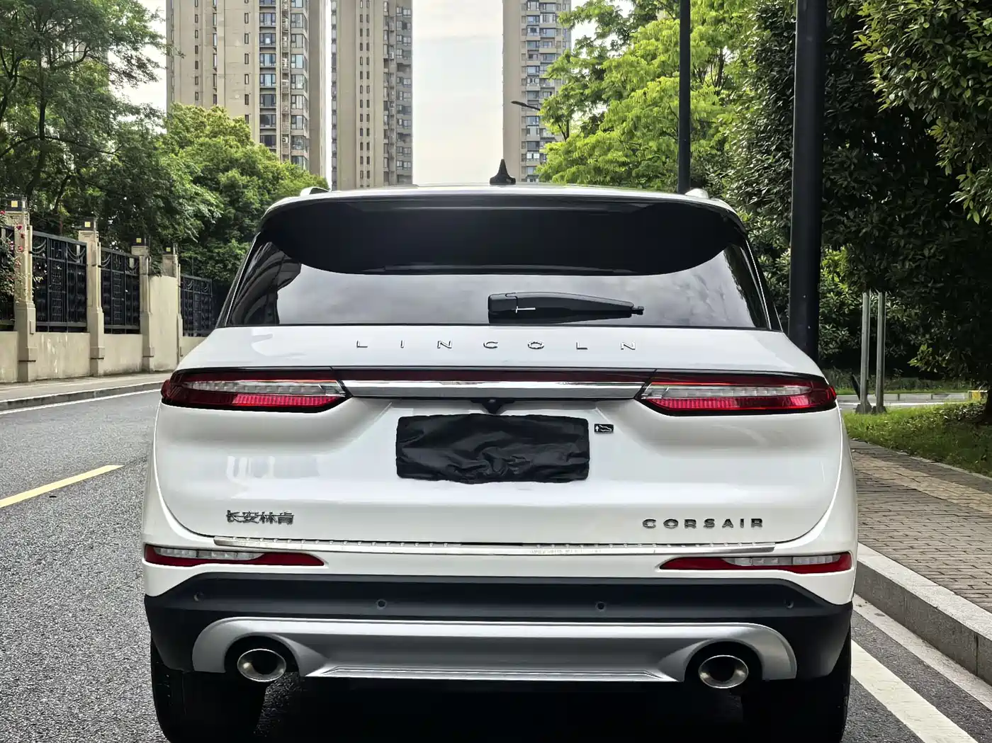 LINCOLN ADVENTURER