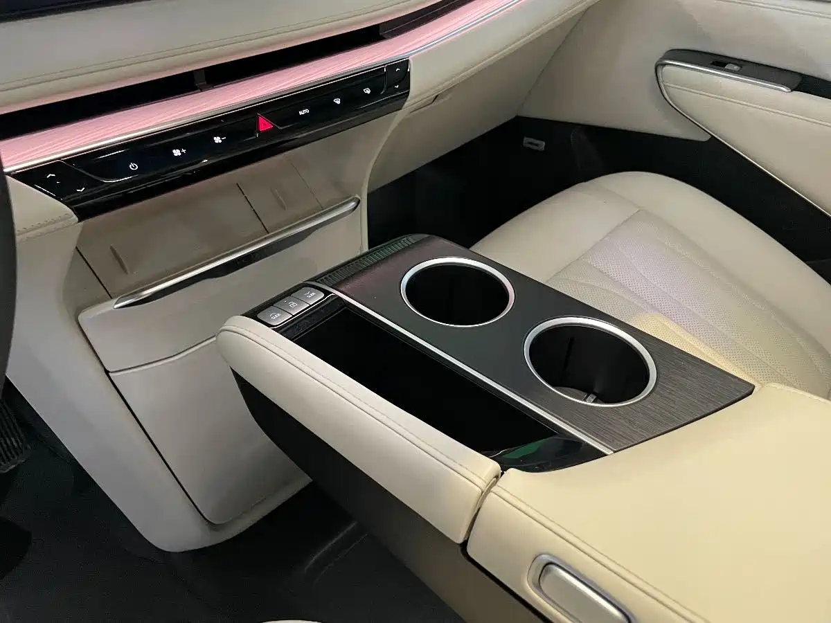 Buick GL8 New Energy 2024 Landglory Luxury Edition 7-Seater фото 8