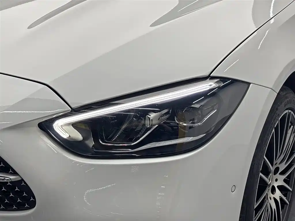Mercedes-Benz C-Class 2023 Facelift C 200 L Sport Edition фото 9