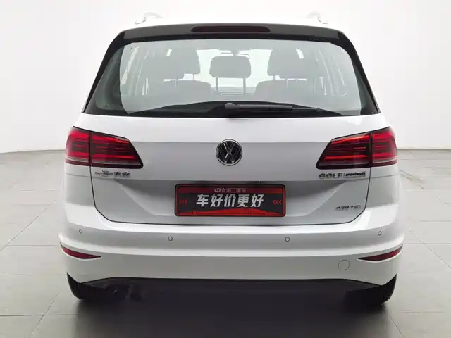 Volkswagen Golf Sportsvan 2018 230TSI Automatic Progressive — фото 4