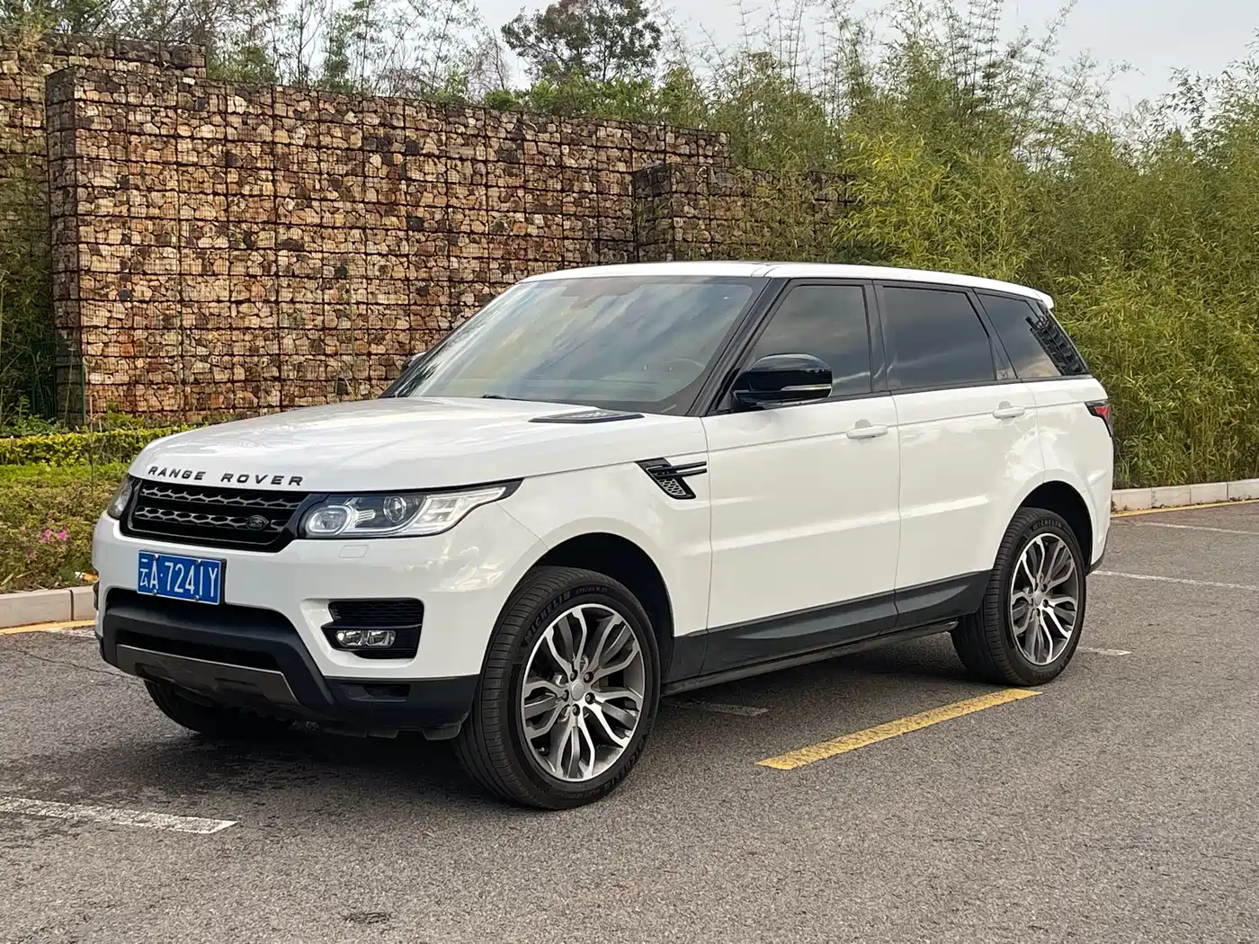 Land Rover Range Rover Sport 2016 Model 3.0 SC V6 HSE