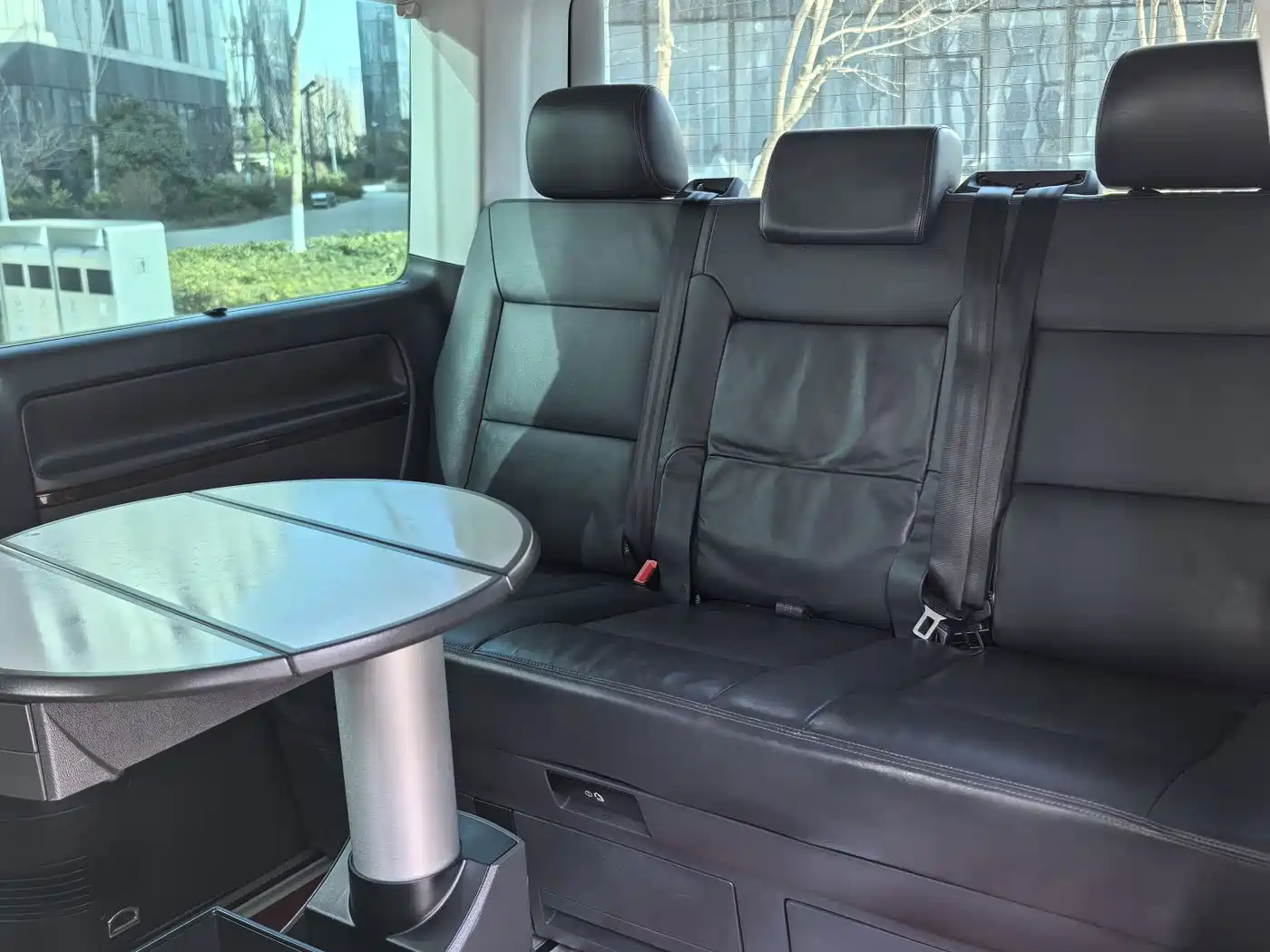 Volkswagen Multivan 2016 2.0TSI 2WD 66th Anniversary Edition фото 24