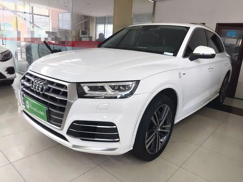  Audi Audi Q5L 2020 Facelift 40 TFSI Honor Fashion