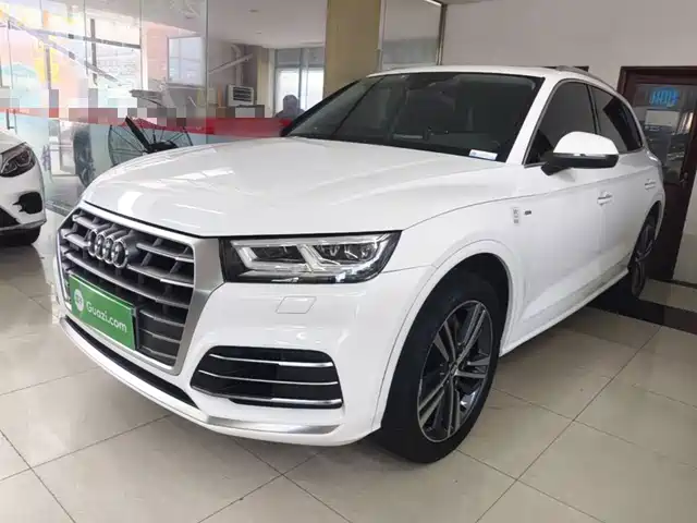 Audi Q5L 2021
