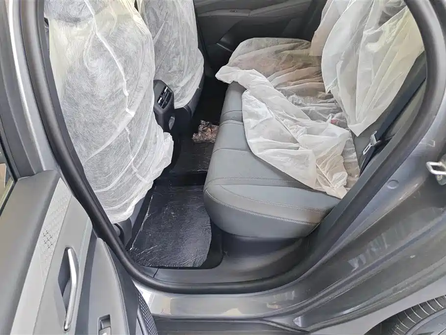 BYD Qin PLUS 2026 DM-i Smart Edition 128KM Progressive фото 10