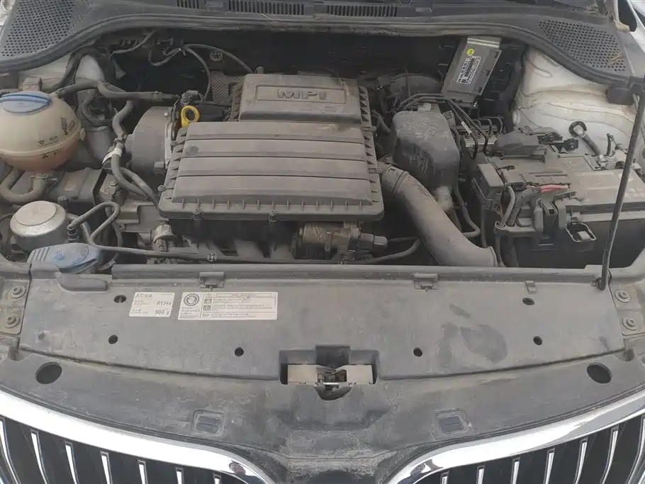 Škoda Skoda Rapid Spaceback 2019 1.5L Automatic Comfort Edition фото 10