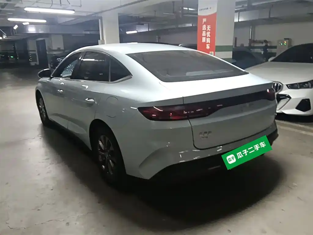 BYD Qin L 2024 DM-i 80KM Leading Edition фото 9