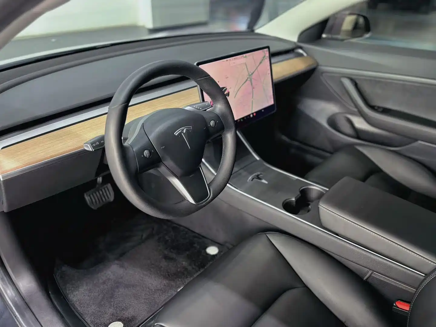 Фото 7 - Tesla Model 3