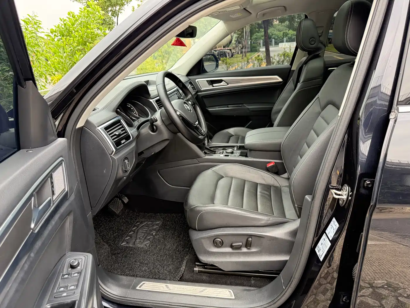 Volkswagen Teramont 2019 380TSI 4WD Luxury Edition China VI фото 7