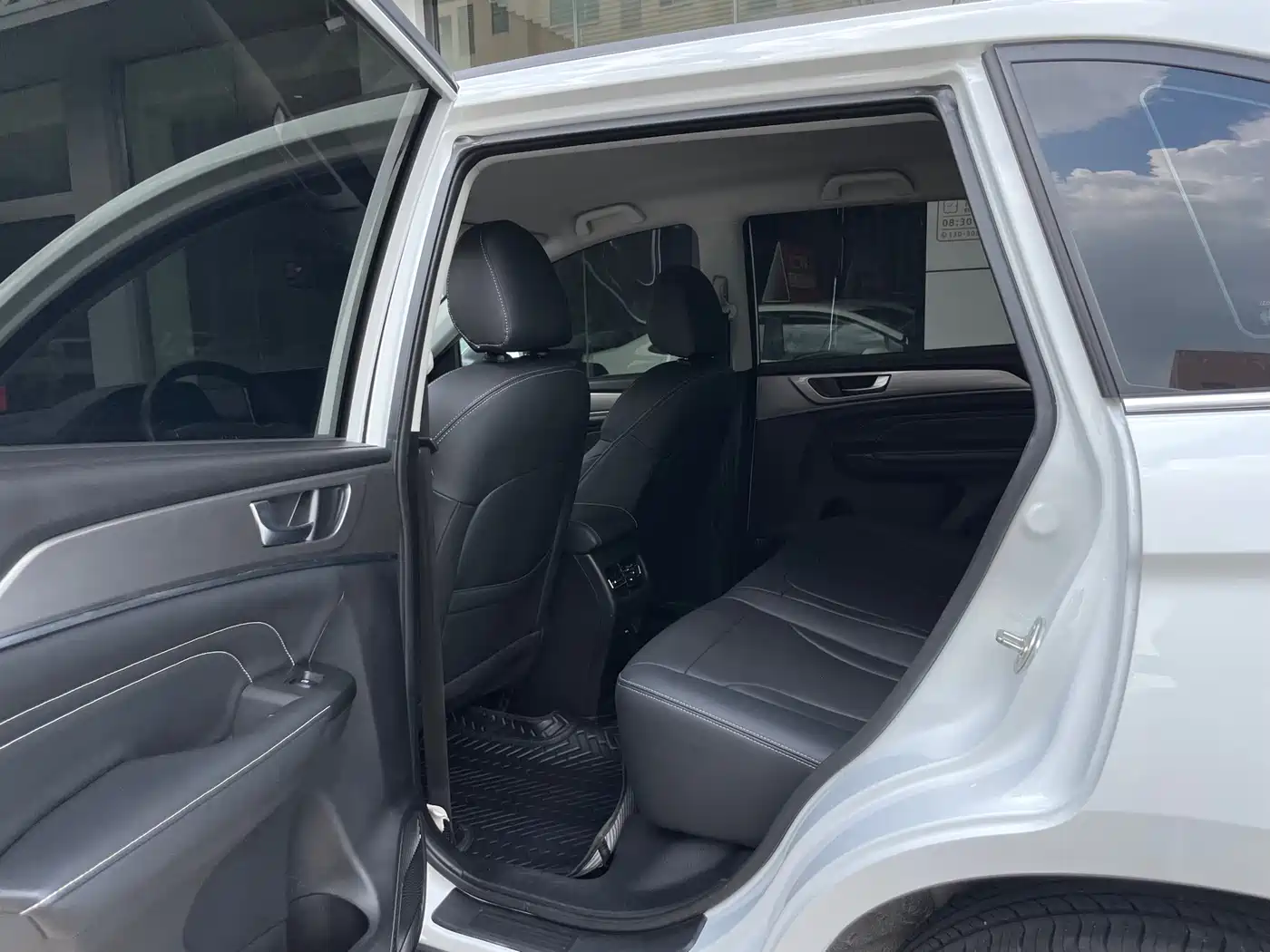 Haval M6 2023 PLUS 1.5T DCT Elite Smart Connect фото 5