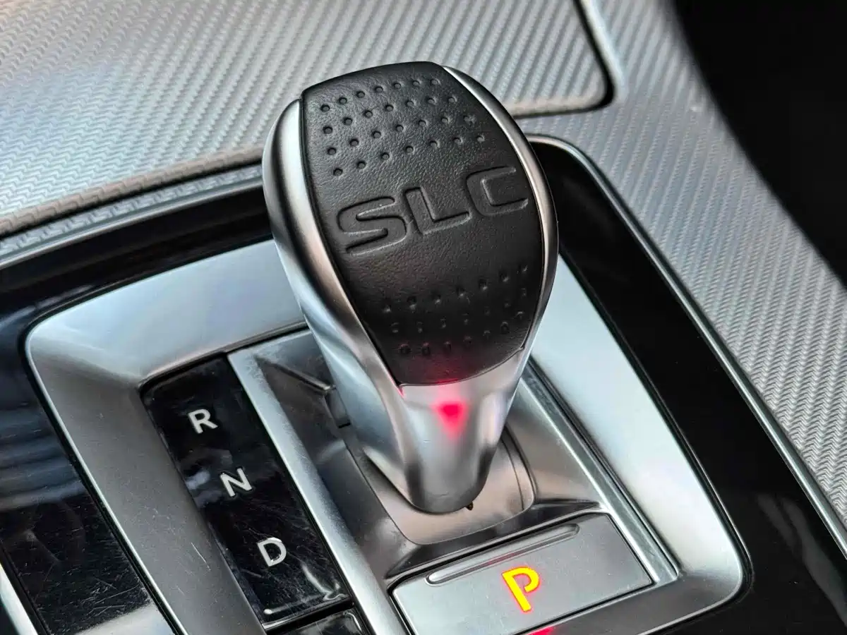 Mercedes-Benz SLC 2018 SLC 260 Dynamic фото 15