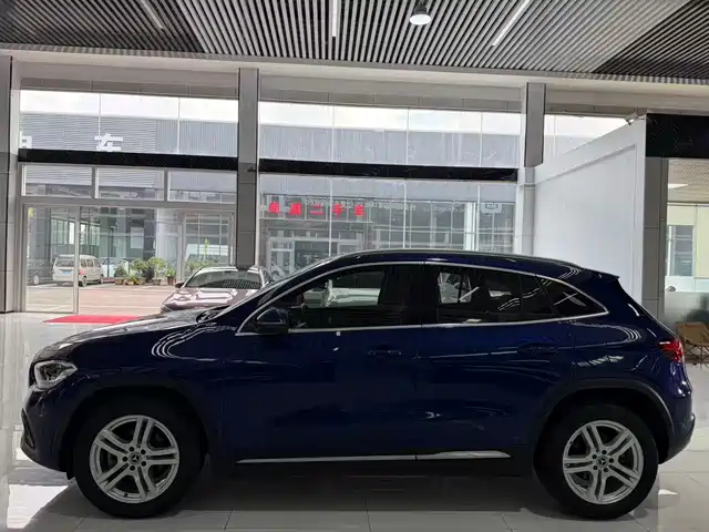 Mercedes-Benz GLA 2020 GLA 180 — фото 3
