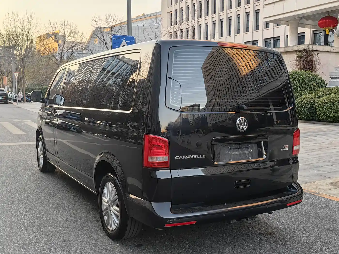 Volkswagen Caravelle 2015 2.0TSI 4WD Comfort фото 3