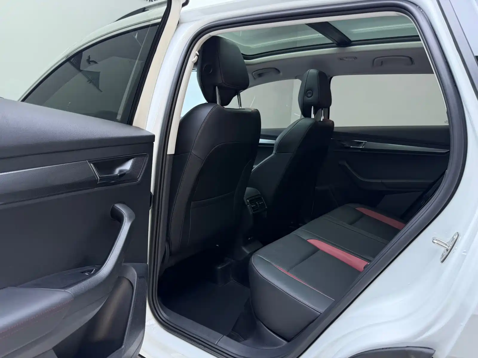 Photo 25 - Škoda Karoq