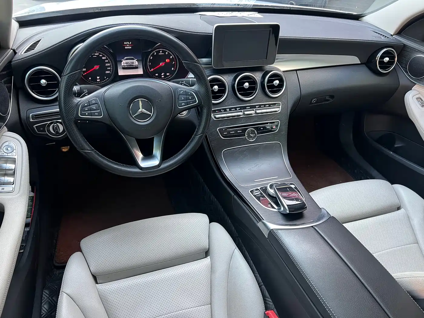 Mercedes-Benz C-Class 2018 C 200 L Sport Edition фото 15