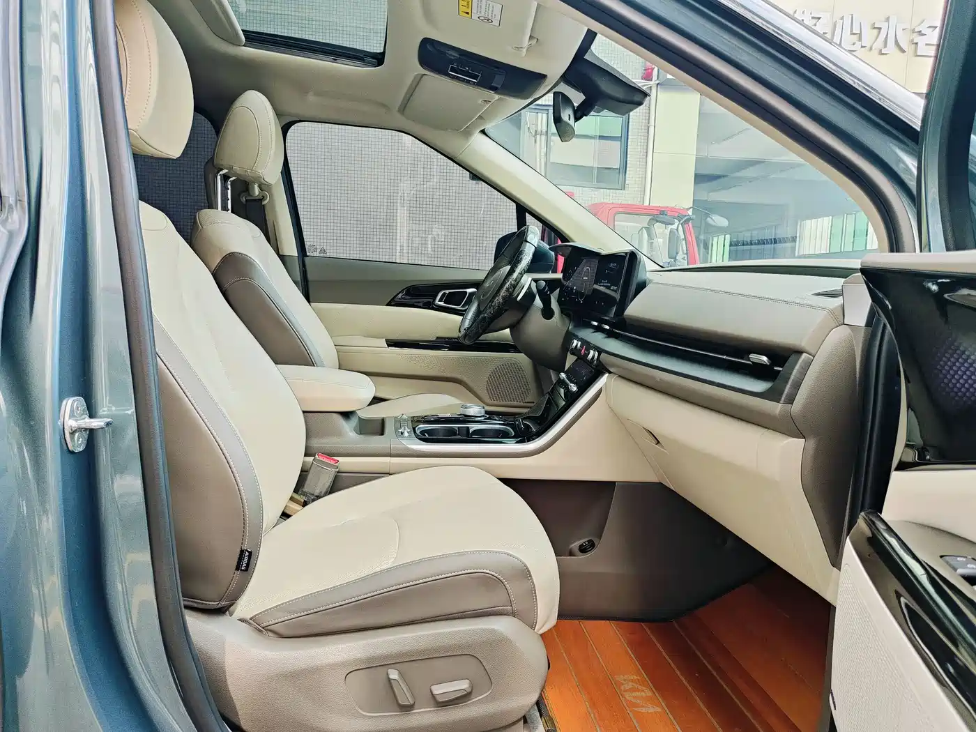 Kia Carnival 2021 2.0T Flagship Edition фото 17