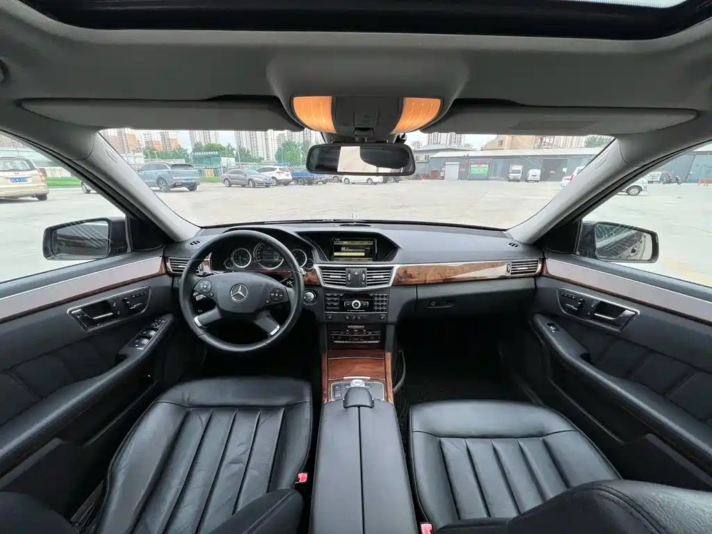 Mercedes-Benz E-Class 2011 2011 E 300 L Elegance