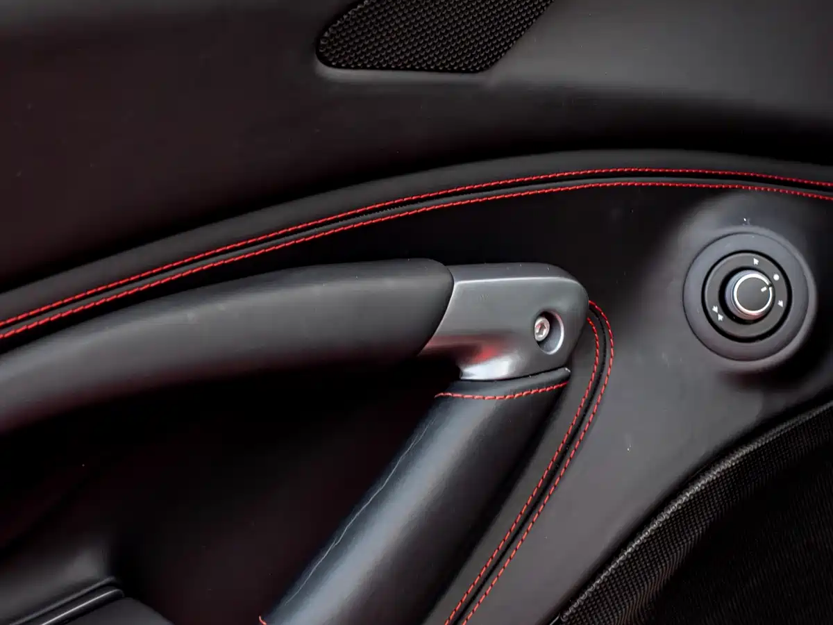 Ferrari F8 2021 2019 Tributo 3.9T V8