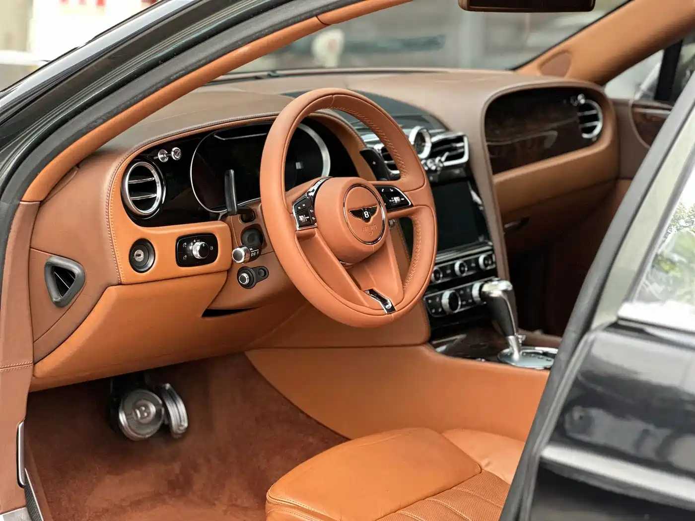 Bentley Flying Spur 2010 6.0T 5-seater Version фото 8
