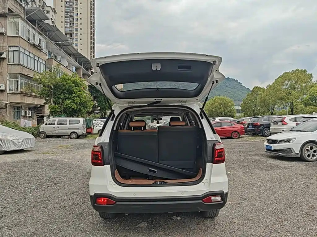Changan Oshan Changan Oushang CX70 2016 2016 1.6L Manual Luxury