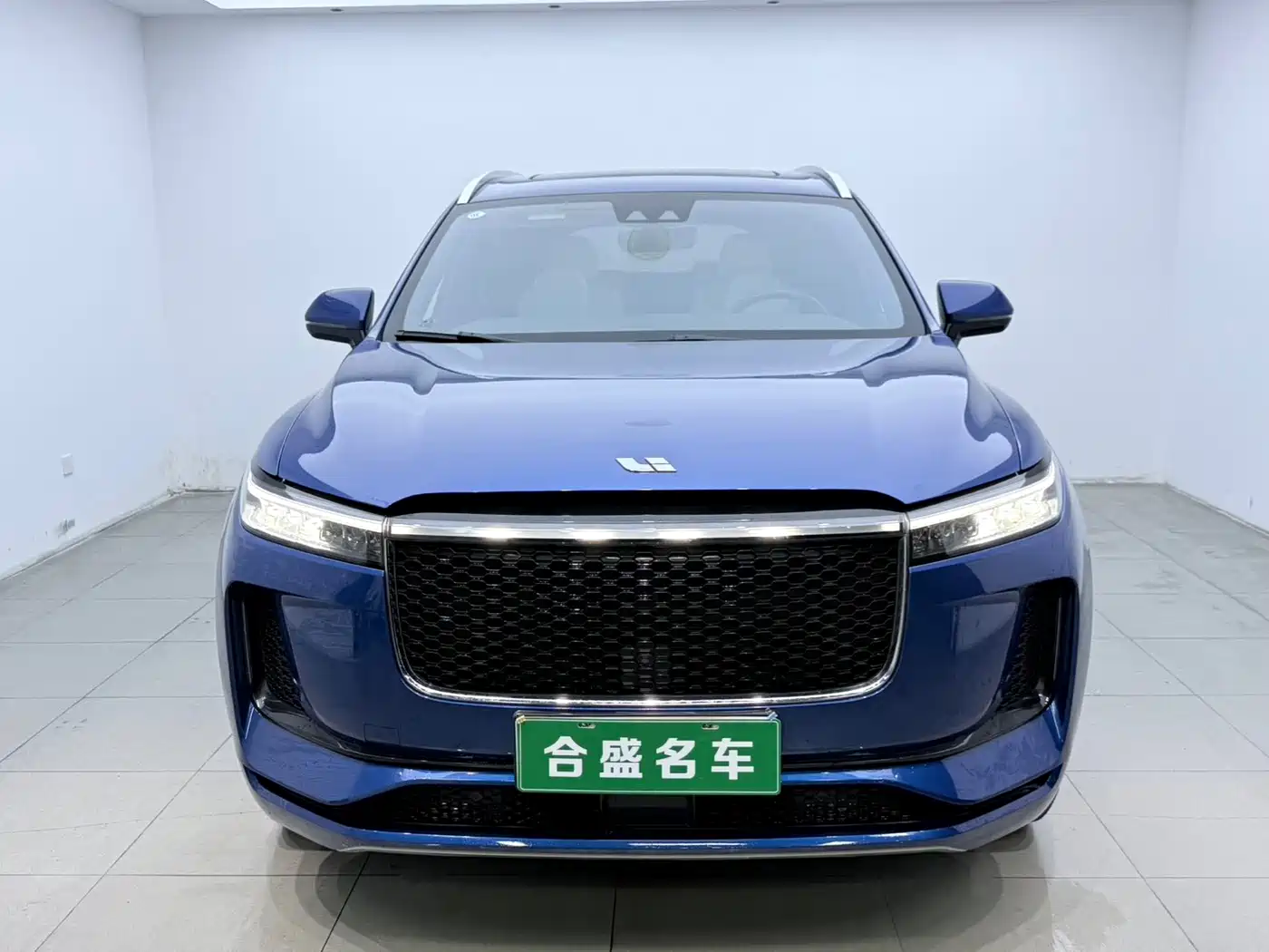 Фото 2 - Li Auto Li ONE